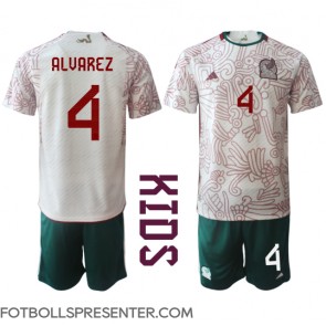 Mexiko Edson Alvarez #4 Bortatröja Barn VM 2022 Kortärmad (+ korta byxor)